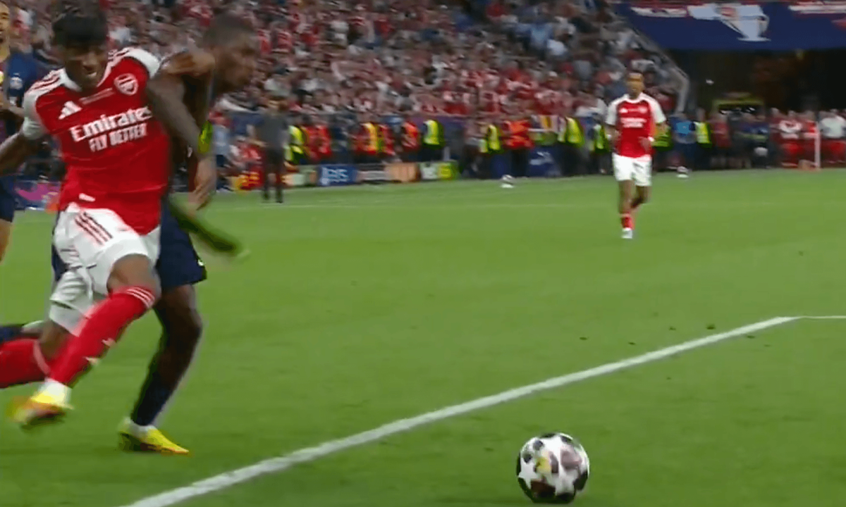 4 tranh cãi quanh trận PSG thắng Arsenal ở chung kết Champions League - hình ảnh - vipnews88.com 4 tranh cãi quanh trận PSG thắng Arsenal ở chung kết Champions League - hình ảnh - vipnews88.com