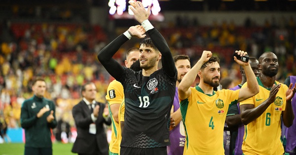 HLV đội tuyển Úc nói hay không thể tả sau địa chấn đánh bại Thổ Nhĩ Kỳ tại World Cup - hình ảnh - vipnews88.com