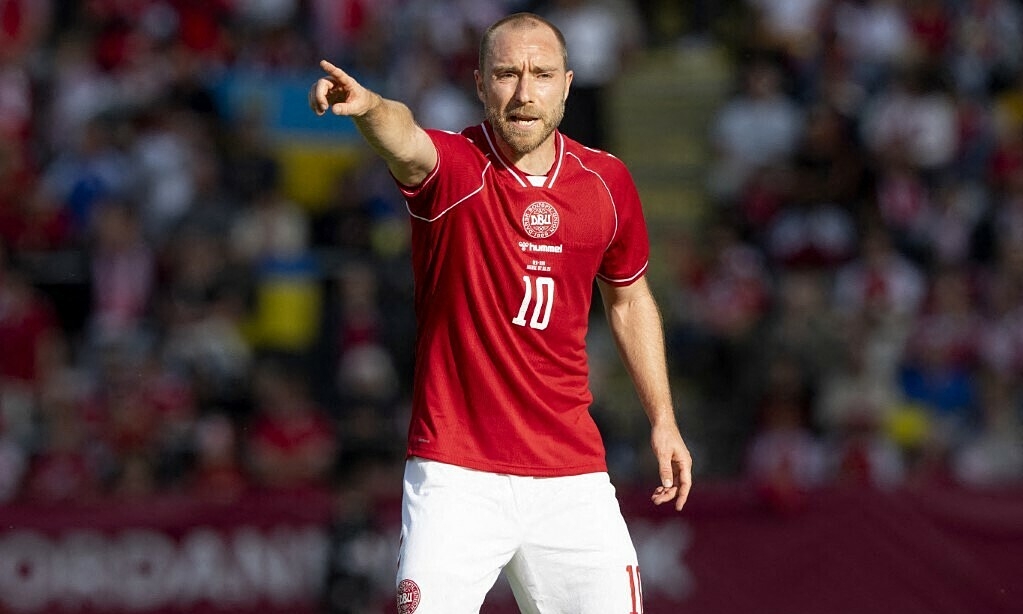 Eriksen lại đổ gục trên sân: Cú sốc cho người hâm mộ và bài học về sức khỏe - hình ảnh - vipnews88.com