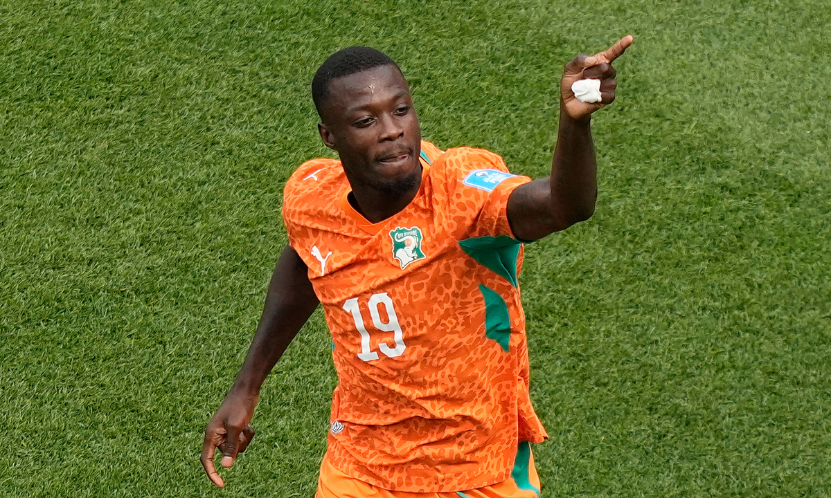 Bờ Biển Ngà lần đầu vượt qua vòng bảng World Cup nhờ cú đúp của Nicholas Pepe - hình ảnh - vipnews88.com Bờ Biển Ngà lần đầu vượt qua vòng bảng World Cup nhờ cú đúp của Nicholas Pepe - hình ảnh - vipnews88.com