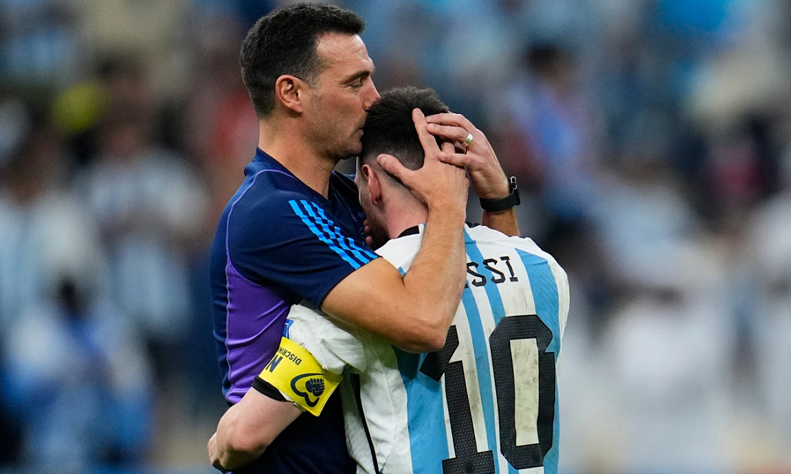 HLV Scaloni: ‘Trước khi ra quyết định, tôi luôn tham khảo Messi’ - hình ảnh - vipnews88.com HLV Scaloni: ‘Trước khi ra quyết định, tôi luôn tham khảo Messi’ - hình ảnh - vipnews88.com