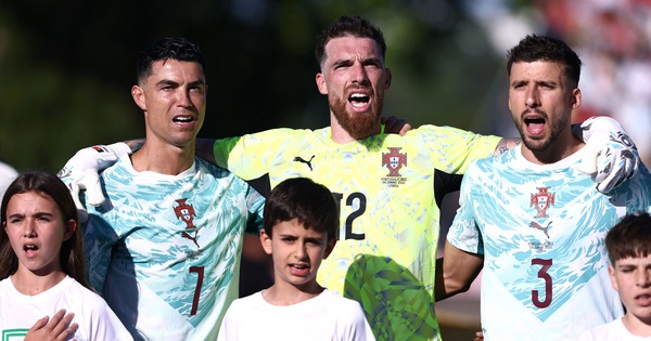 Ronaldo và Bồ Đào Nha ‘mang’ Diogo Jota đến World Cup 2026: Hành động đặc biệt khiến khán giả rơi lệ! - hình ảnh - vipnews88.com Ronaldo và Bồ Đào Nha ‘mang’ Diogo Jota đến World Cup 2026: Hành động đặc biệt khiến khán giả rơi lệ! - hình ảnh - vipnews88.com
