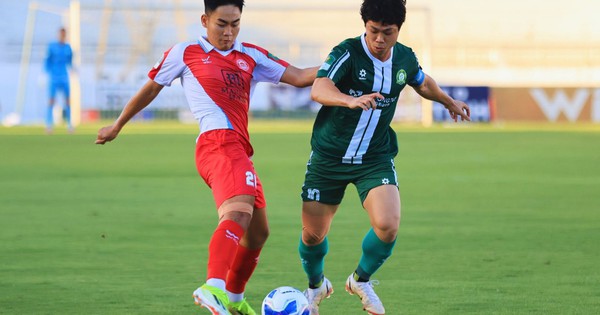 Trường Tươi Đồng Nai cần ‘vệ tinh xịn’ hậu thuẫn Công Phượng để trụ vững V-League - hình ảnh - vipnews88.com Trường Tươi Đồng Nai cần ‘vệ tinh xịn’ hậu thuẫn Công Phượng để trụ vững V-League - hình ảnh - vipnews88.com