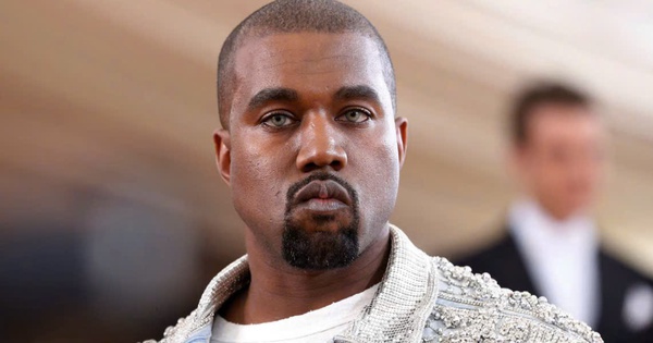 Kanye West Bị Cấm Biểu Diễn Tại Ý Vì Phát Ngôn Gây Tranh Cãi - hình ảnh - vipnews88.com Kanye West Bị Cấm Biểu Diễn Tại Ý Vì Phát Ngôn Gây Tranh Cãi - hình ảnh - vipnews88.com