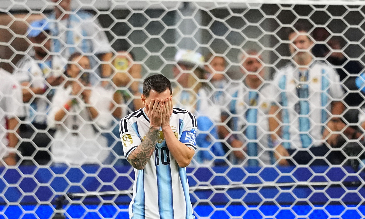 Messi sút hỏng phạt đền nhiều nhất lịch sử World Cup: Cú đá định mệnh và cơ hội mới cho fan - hình ảnh - vipnews88.com