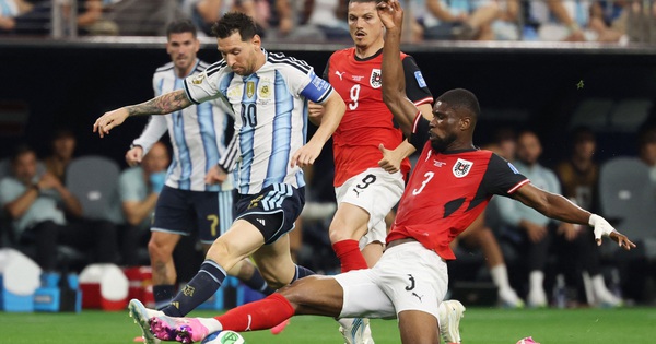 HLV Klopp ‘xin áo’ Mac Allister, ánh mắt ngưỡng mộ Messi sau chiến thắng của Argentina - hình ảnh - vipnews88.com HLV Klopp ‘xin áo’ Mac Allister, ánh mắt ngưỡng mộ Messi sau chiến thắng của Argentina - hình ảnh - vipnews88.com