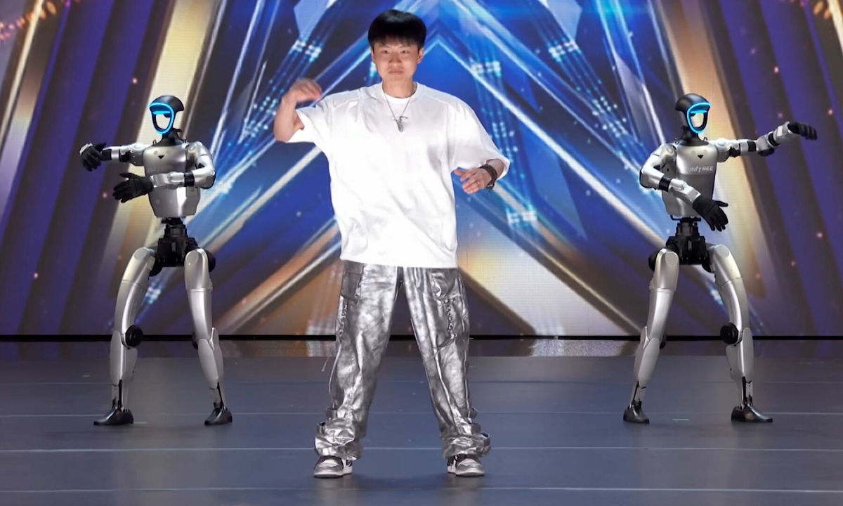 Robot nhảy múa gây sốt tại America’s Got Talent – Cơ hội giải trí và thưởng lớn cùng NEW88 - hình ảnh - vipnews88.com Robot nhảy múa gây sốt tại America’s Got Talent – Cơ hội giải trí và thưởng lớn cùng NEW88 - hình ảnh - vipnews88.com
