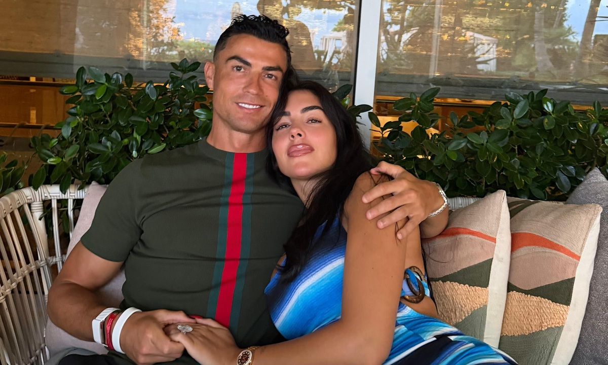Casino trực tuyến Việt Nam và câu chuyện tình bền bỉ của Ronaldo – Georgina - hình ảnh - vipnews88.com Casino trực tuyến Việt Nam và câu chuyện tình bền bỉ của Ronaldo – Georgina - hình ảnh - vipnews88.com