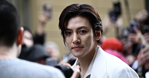 Ji Chang Wook dính bê bối nợ thuế: Cú sốc cho fan và làn sóng quan tâm từ cộng đồng giải trí Việt - hình ảnh - vipnews88.com Ji Chang Wook dính bê bối nợ thuế: Cú sốc cho fan và làn sóng quan tâm từ cộng đồng giải trí Việt - hình ảnh - vipnews88.com