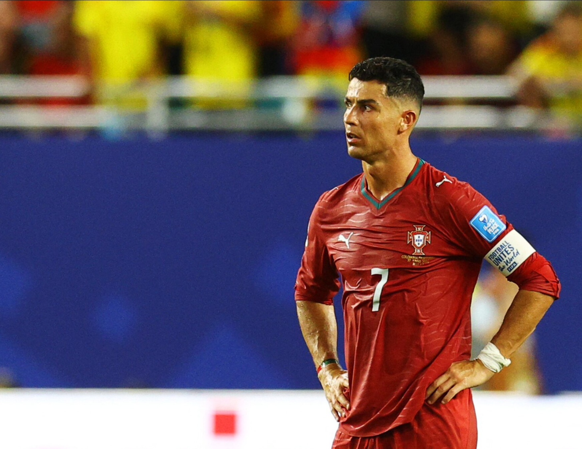 Nani: ‘Các đồng đội cần chạy thay phần Ronaldo’ - hình ảnh - vipnews88.com Nani: ‘Các đồng đội cần chạy thay phần Ronaldo’ - hình ảnh - vipnews88.com