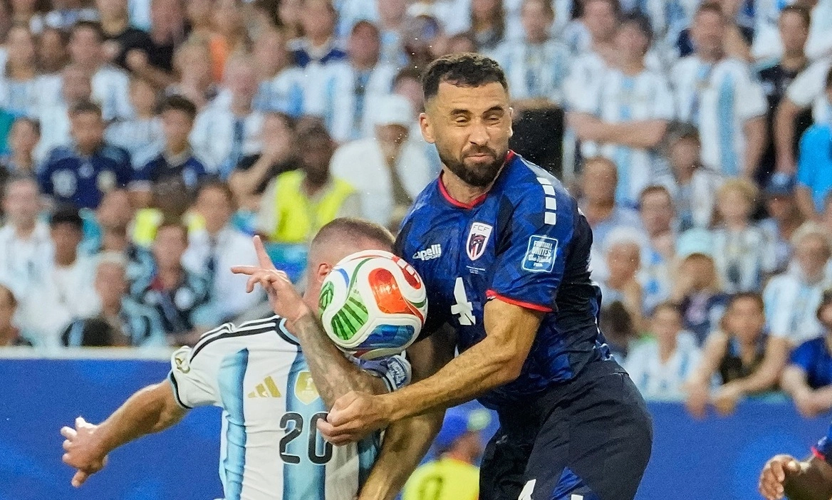 Vì sao Argentina không được hưởng phạt đền trước Cape Verde dù có tình huống để tay? - hình ảnh - vipnews88.com Vì sao Argentina không được hưởng phạt đền trước Cape Verde dù có tình huống để tay? - hình ảnh - vipnews88.com