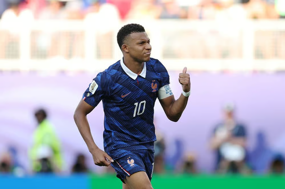 Paraguay 0-1 Pháp (Hiệp 2): Mbappe mở tỷ số từ chấm phạt đền - hình ảnh - vipnews88.com