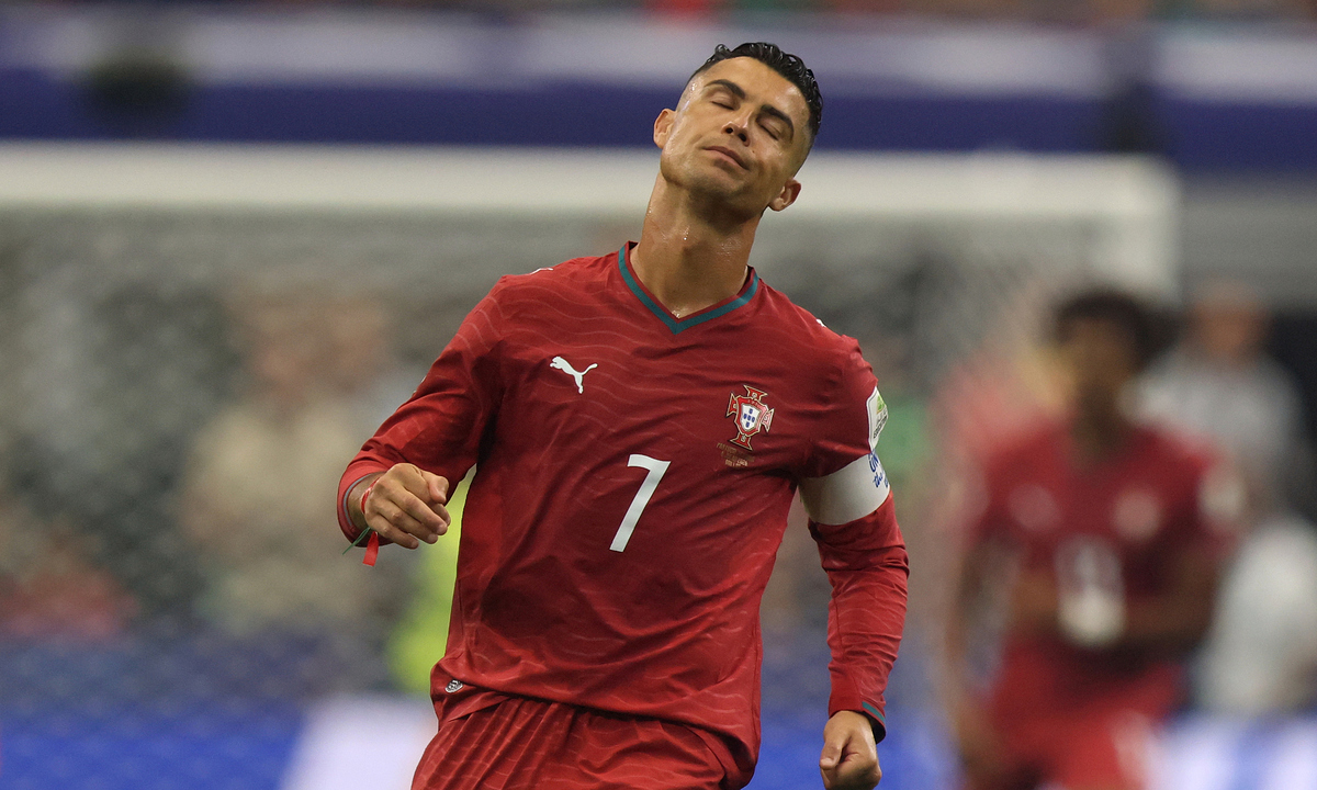 Ronaldo So Sánh Euro Với World Cup: Cơ Hội Để Người Hâm Mộ NEW88 Đổi Thưởng Từ Cảm Hứng Thể Thao - hình ảnh - vipnews88.com Ronaldo So Sánh Euro Với World Cup: Cơ Hội Để Người Hâm Mộ NEW88 Đổi Thưởng Từ Cảm Hứng Thể Thao - hình ảnh - vipnews88.com