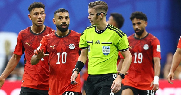 Trọng tài xử ép Ai Cập, mở đường cho Argentina vào tứ kết World Cup?: góc nhìn mới cho người chơi Việt - hình ảnh - vipnews88.com